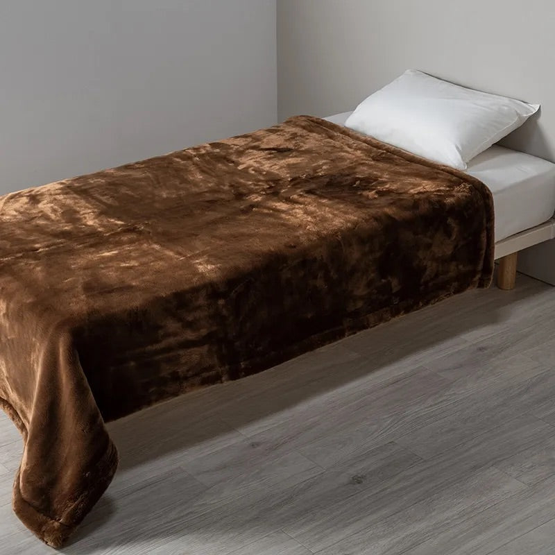 【西川】スリーピュア WARMαBlanket|とろける肌触りの毛布